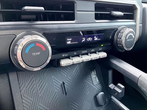 Used 2025 Toyota Tacoma SR5 RWD image 31