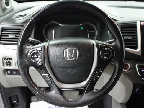 Used 2017 Honda Ridgeline RTL-T image 17