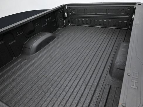 Used 2024 GMC Sierra 2500 Pro w/ Convenience Package RWD image 40