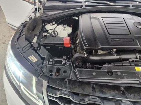 Used 2019 Land Rover Range Rover Velar R-Dynamic SE image 42