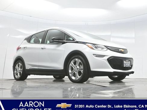 Used 2020 Chevrolet Bolt LT FWD image 2