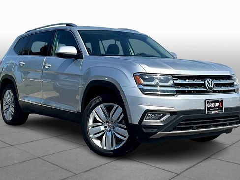Used 2019 Volkswagen Atlas SEL Premium image 2