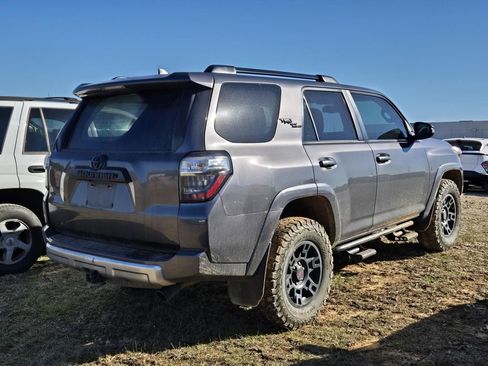 Used 2019 Toyota 4Runner TRD Off-Road Premium image 3