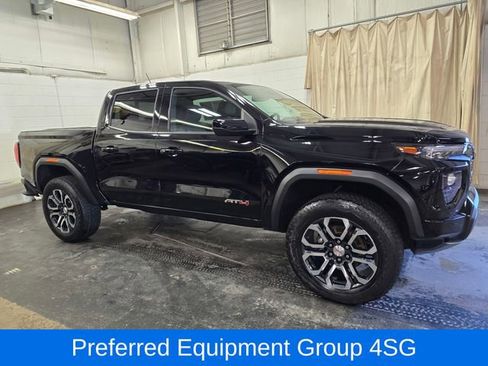 Used 2023 GMC Canyon AT4 w/ AT4 Premium Package AWD/4WD image 6