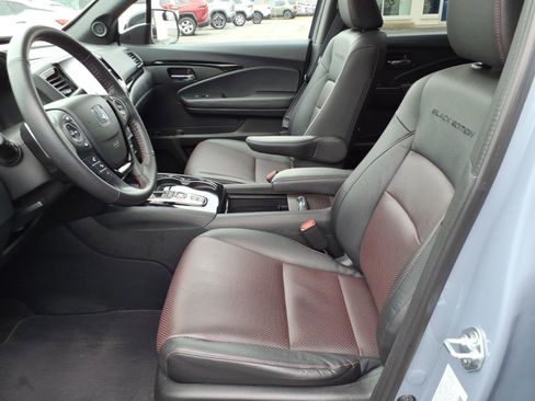 Certified 2023 Honda Ridgeline Black Edition image 8