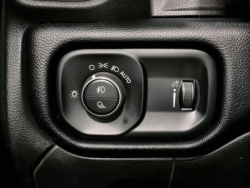 Used 2022 RAM 2500 Big Horn w/ Night Edition image 17