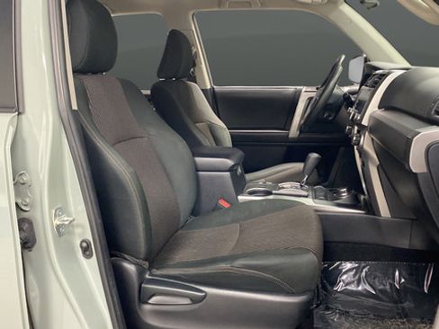 Used 2022 Toyota 4Runner Trail Special Edition AWD/4WD image 23
