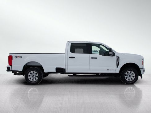 Used 2023 Ford F250 XLT AWD/4WD image 7
