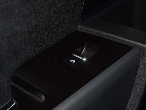 Used 2023 Ford F250 Lariat w/ Sport Appearance Package image 43