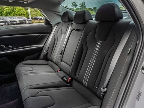 Certified 2024 Hyundai Elantra SEL w/ Convenience Package FWD image 37