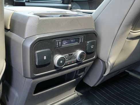 Used 2019 Ford Expedition Limited w/ Equipment Group 302A AWD/4WD image 20