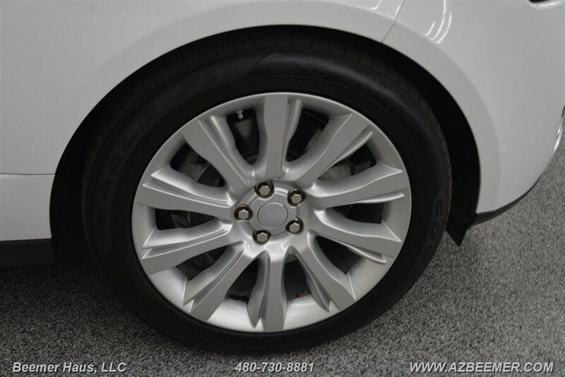 Used 2017 Land Rover Range Rover HSE AWD/4WD image 45