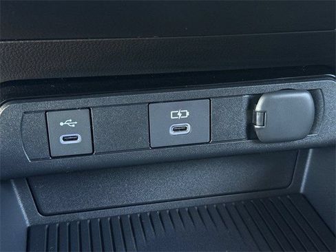 New 2026 Toyota Prius LE FWD image 20