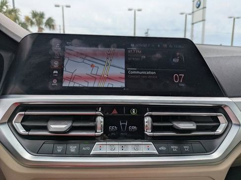 Used 2022 BMW 330i Sedan w/ Convenience Package RWD image 18