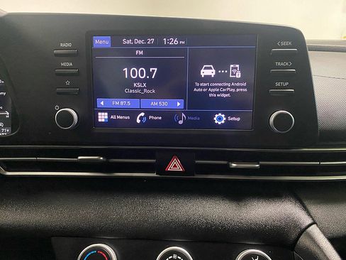 Used 2022 Hyundai Elantra SE image 18