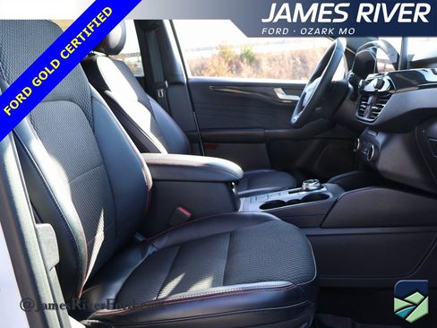 Certified 2023 Ford Escape ST-Line Select image 9