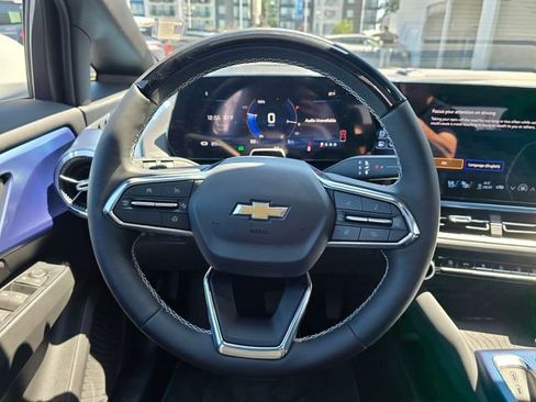 New 2025 Chevrolet Equinox EV LT w/ Convenience Package II FWD image 20