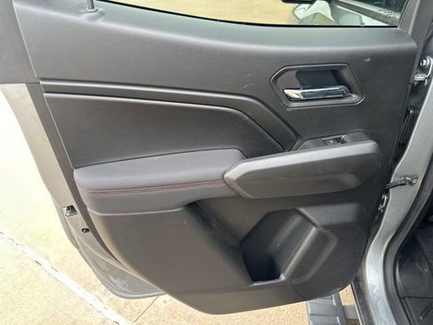 Certified 2025 Chevrolet Colorado Z71 w/ Technology Package image 22