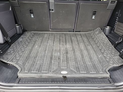 Used 2022 Land Rover Defender 110 X AWD/4WD image 26
