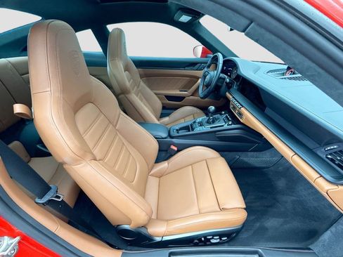 Used 2024 Porsche 911 Carrera GTS image 19