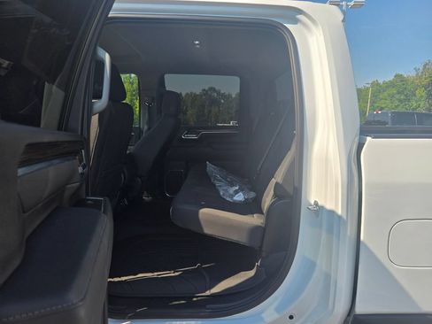 Used 2025 Chevrolet Silverado 3500 LT w/ Safety Package AWD/4WD image 8