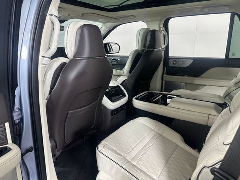 Used 2022 Lincoln Navigator Black Label AWD/4WD image 21