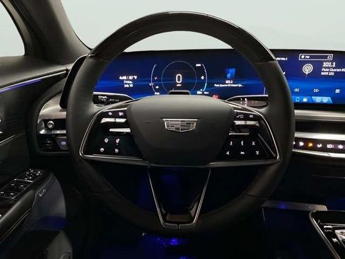 Used 2024 Cadillac Lyriq Luxury RWD image 12