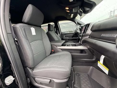 New 2026 RAM 2500 Big Horn AWD/4WD image 39