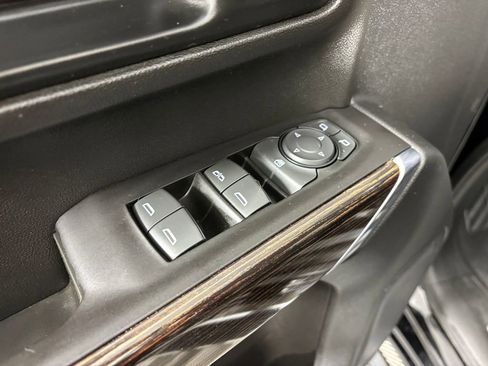 Used 2020 GMC Sierra 2500 SLE w/ SLE Value Package; AWD/4WD image 12