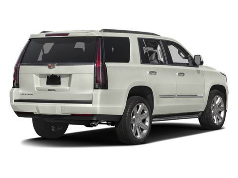 Used 2017 Cadillac Escalade Luxury RWD image 2
