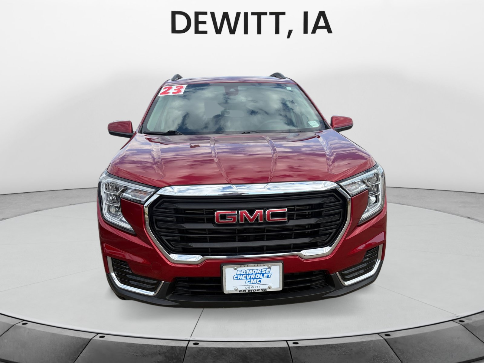 Used 2023 GMC Terrain SLE w/ Driver Convenience Package AWD/4WD image 8