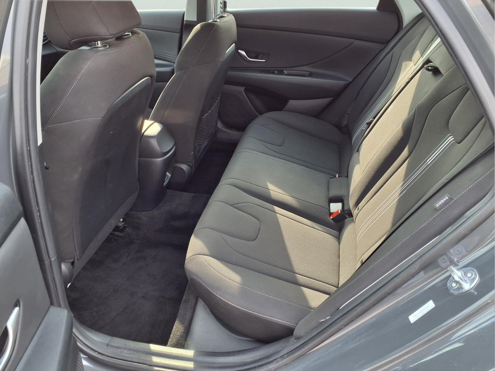 Used 2025 Hyundai Elantra SEL FWD image 26