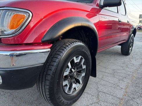 Used 2004 Toyota Tacoma PreRunner image 11