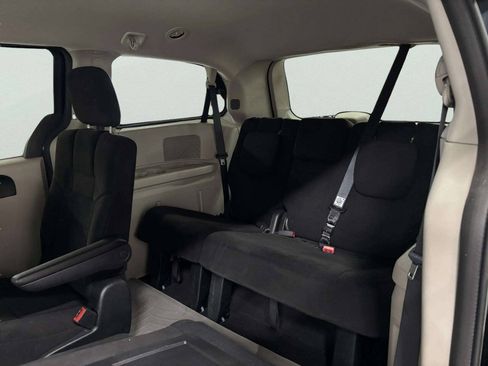 Used 2013 Dodge Grand Caravan SE FWD image 32