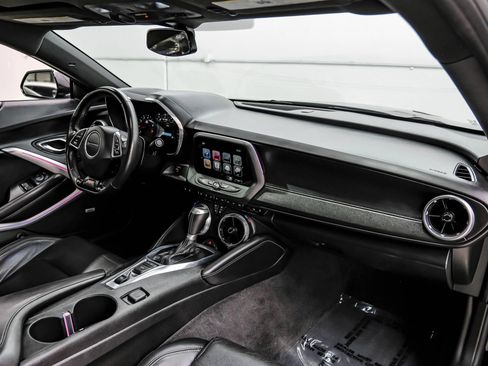 Used 2016 Chevrolet Camaro SS RWD image 14