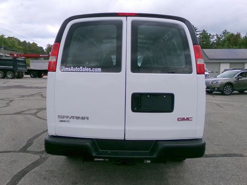 Used 2016 GMC Savana 2500 Extended RWD image 4