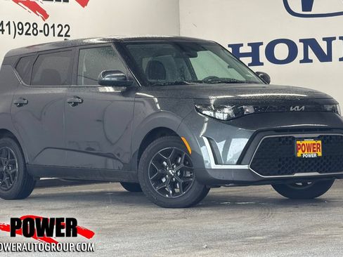 Used 2023 Kia Soul LX w/ LX Technology Package FWD image 1
