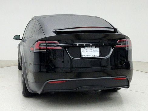 Used 2024 Tesla Model X image 6