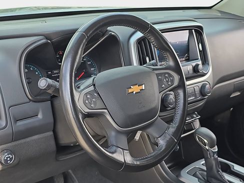 Used 2022 Chevrolet Colorado LT w/ Safety Package RWD image 19