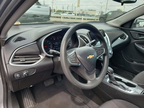Used 2024 Chevrolet Malibu LT FWD image 19