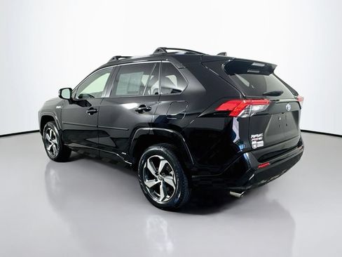 Used 2024 Toyota RAV4 SE w/ Weather & Moonroof Package AWD/4WD image 6