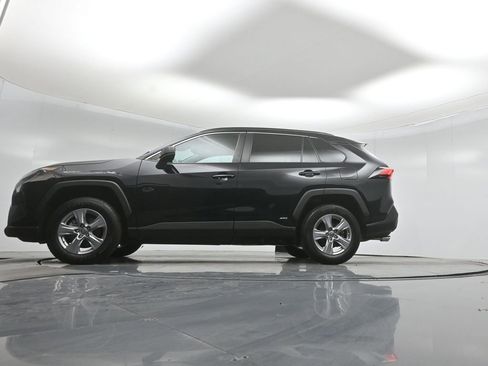 Used 2022 Toyota RAV4 LE AWD/4WD image 51