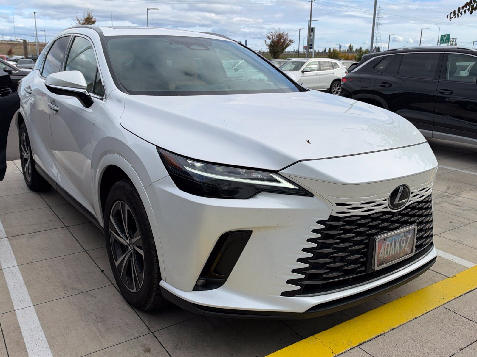 Used 2024 Lexus RX 350h w/ Convenience Package AWD/4WD image 4