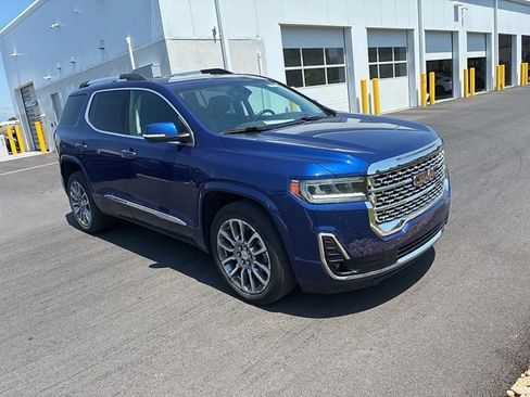 Used 2023 GMC Acadia Denali w/ Denali Technology Package AWD/4WD image 2