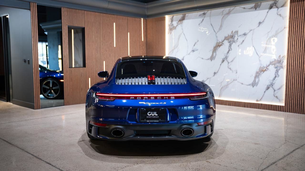 Used 2020 Porsche 911 Carrera 4S AWD/4WD image 6