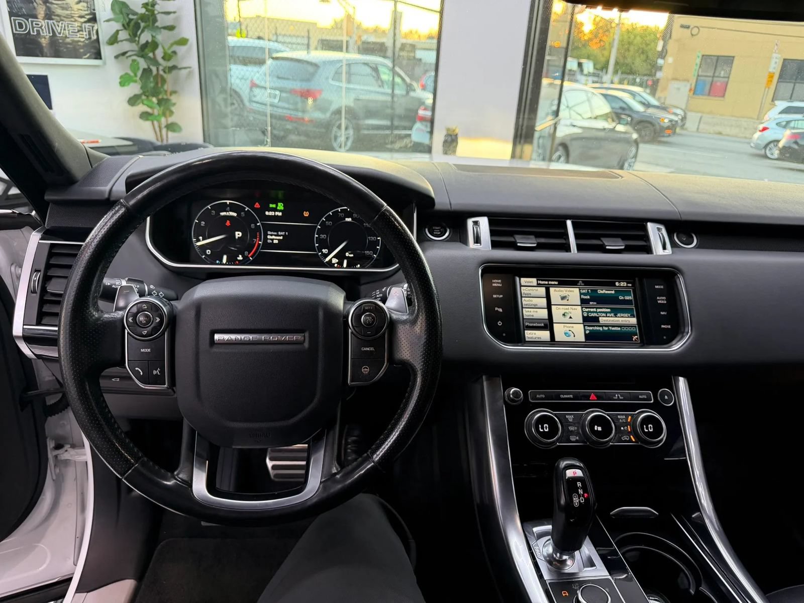 Used 2015 Land Rover Range Rover Sport HSE AWD/4WD image 6