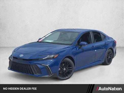 New 2026 Toyota Camry SE FWD image 1