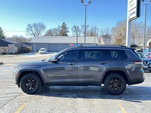 Used 2022 Jeep Grand Cherokee L Limited image 7