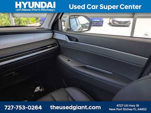 Certified 2025 Hyundai Palisade SEL FWD image 23
