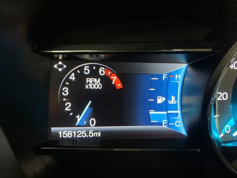 Used 2018 Ford Explorer Limited w/ Equipment Group 301A AWD/4WD image 32